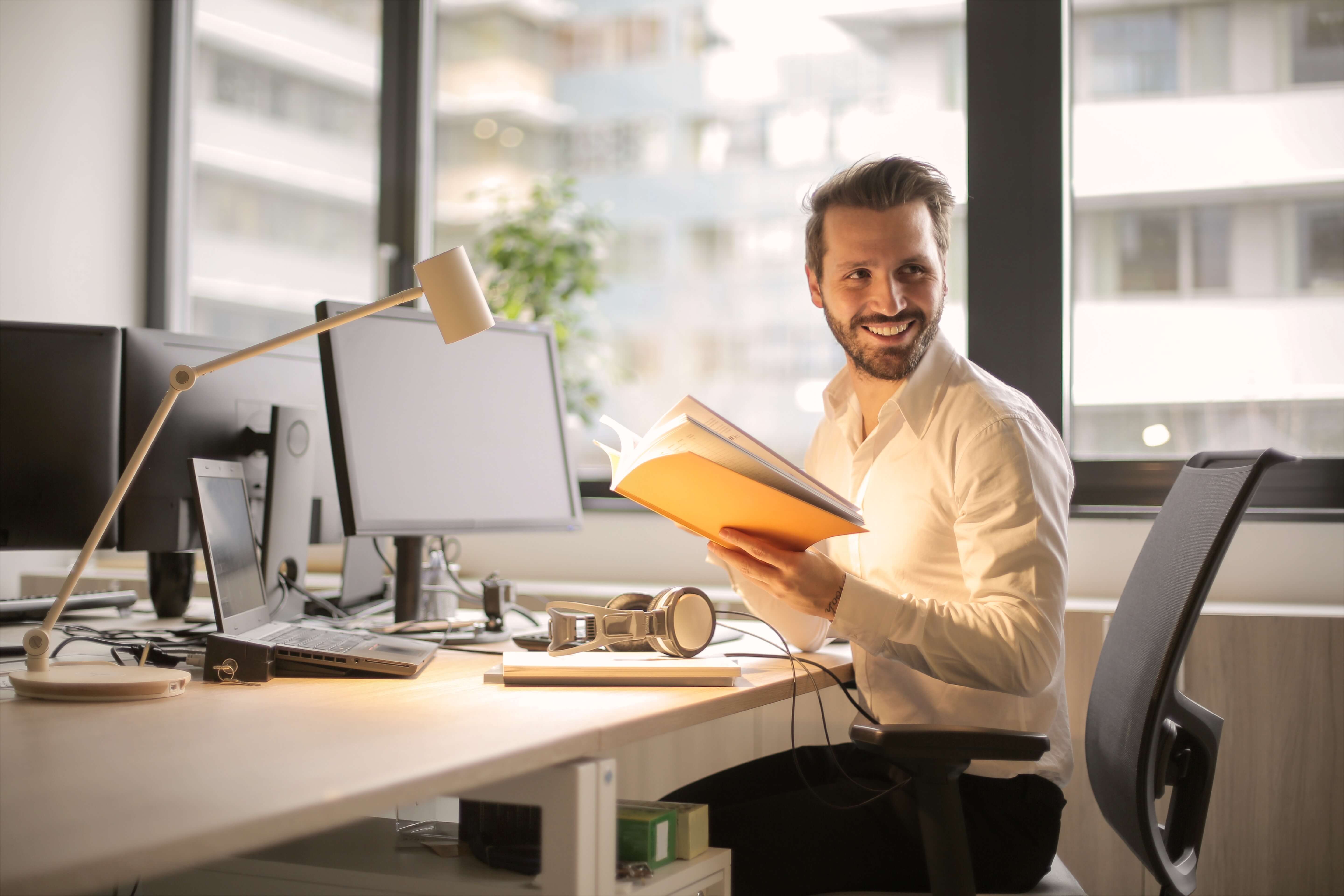 4-ways-your-business-will-benefit-from-a-commercial-cleaning-service